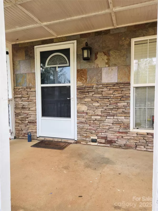 Salisbury, NC 28147,1110 Hollyberry LN