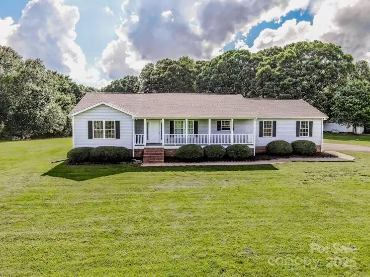 Denver, NC 28037,2811 Saint James Church RD