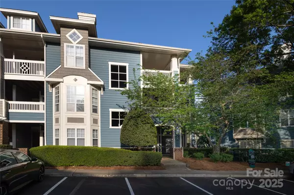 501 Olmsted Park PL #N, Charlotte, NC 28203