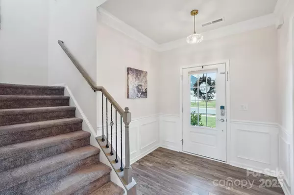 Fort Mill, SC 29715,8715 Gladden Hill LN