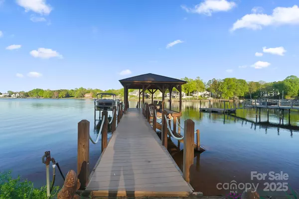 Cornelius, NC 28031,20428 Island Forest DR