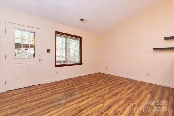Sylva, NC 28779,63 Wabash DR E