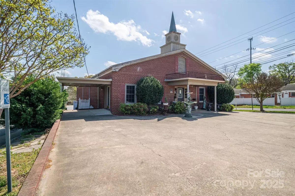 Gastonia, NC 28054,220 S Broad ST