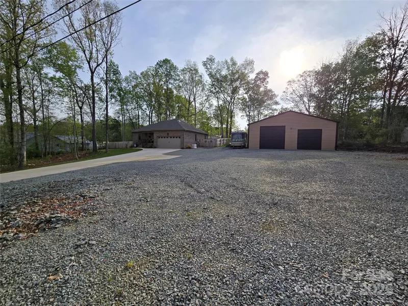 482 Old Camp RD, Denton, NC 27239