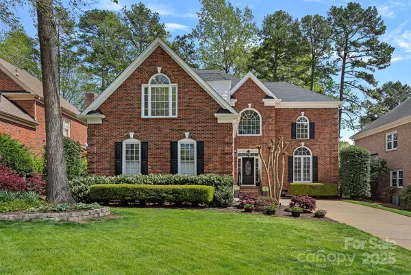 Davidson, NC 28036,18418 Turnberry CT