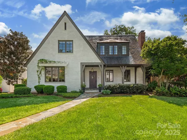 2030 Radcliffe AVE, Charlotte, NC 28207