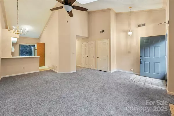 Asheville, NC 28803,202 Cheyenne CT