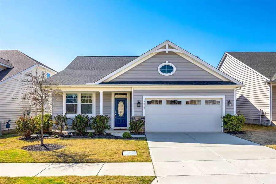 19010 Hawk Haven LN, Charlotte, NC 28278
