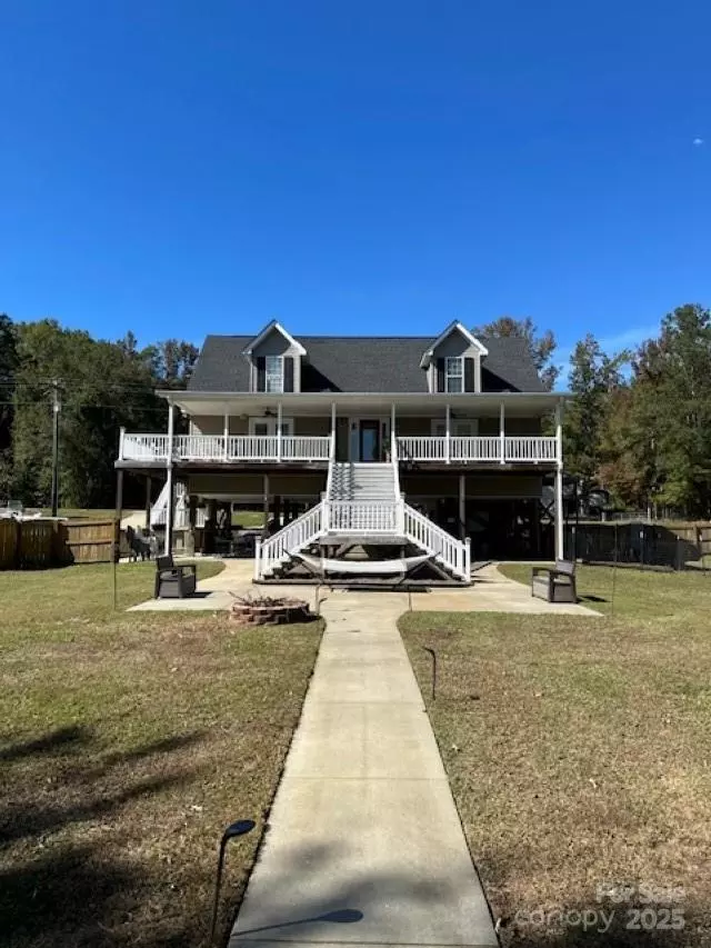 Winnsboro, SC 29180,1273 Wateree Estates RD