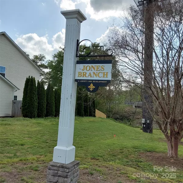 Fort Mill, SC 29715,464 Laurel Fork DR