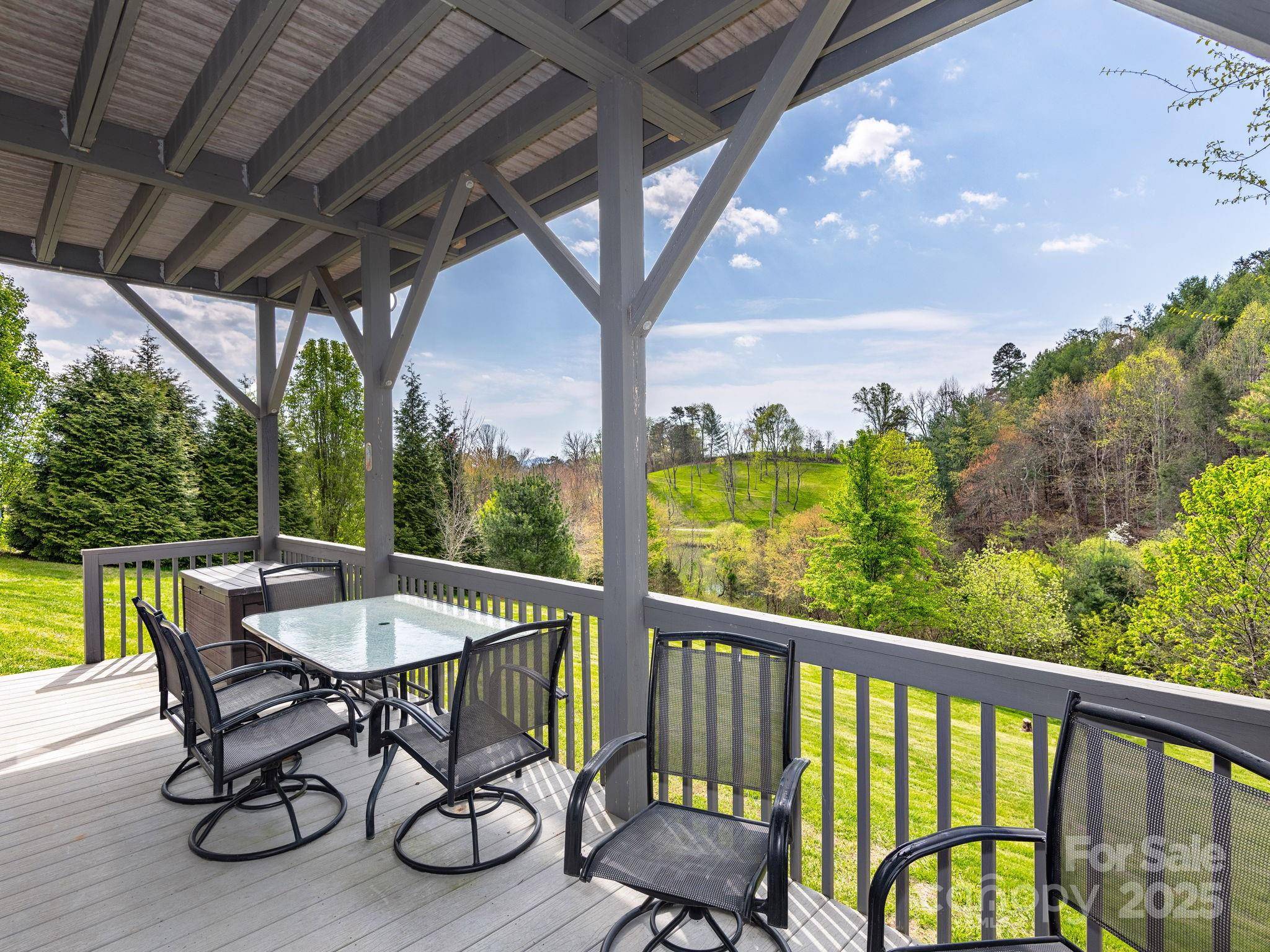 29 Enchanted Oak LN, Alexander, NC 28701