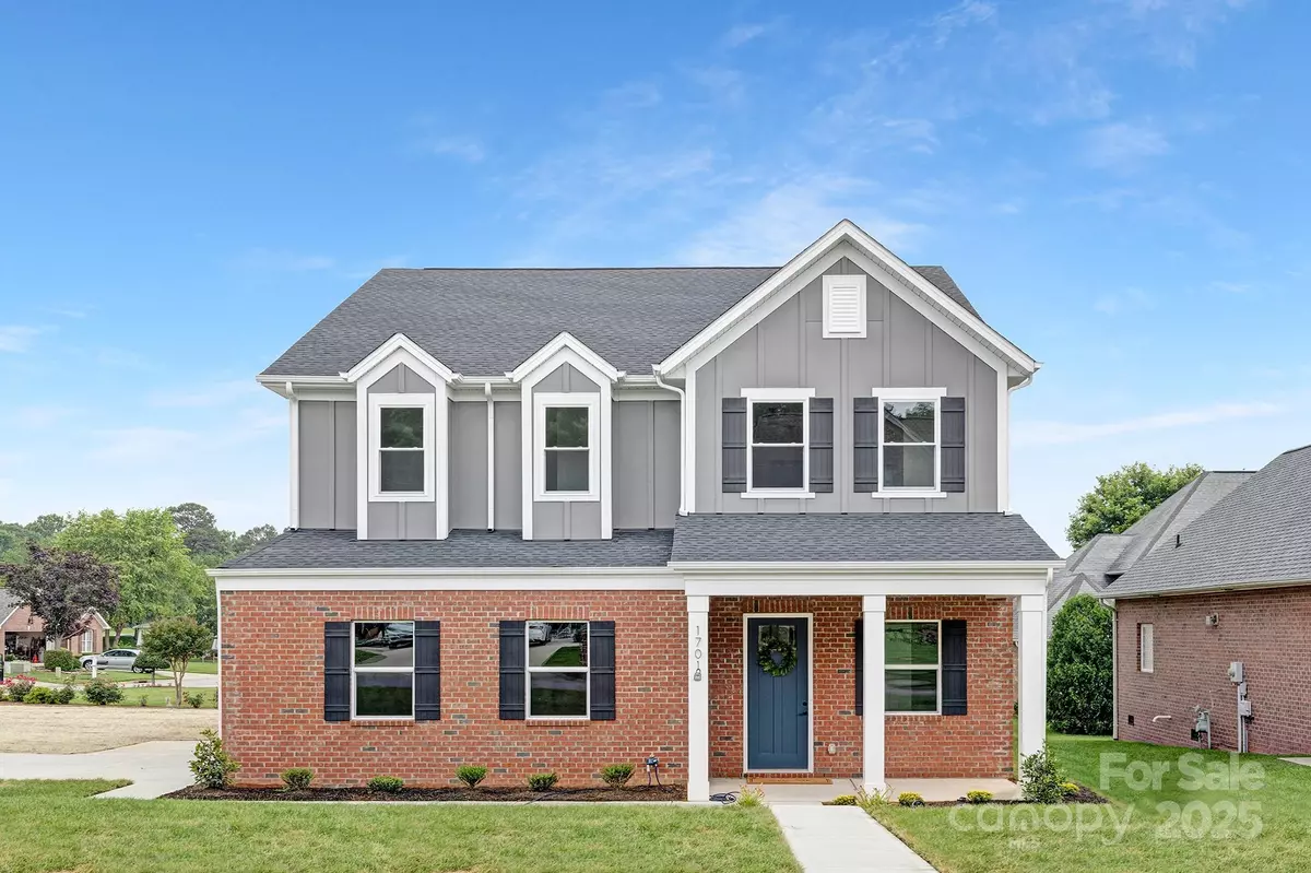 Hickory, NC 28601,1701 30th Avenue CT NE