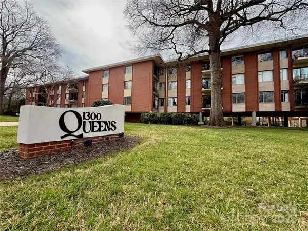 1300 Queens RD #210, Charlotte, NC 28207
