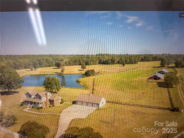 Lancaster, SC 29720,2417 Lynwood DR