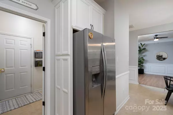 Charlotte, NC 28215,13228 Crooked Pine CT