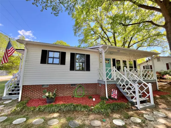 Kannapolis, NC 28083,903 Lakeview ST