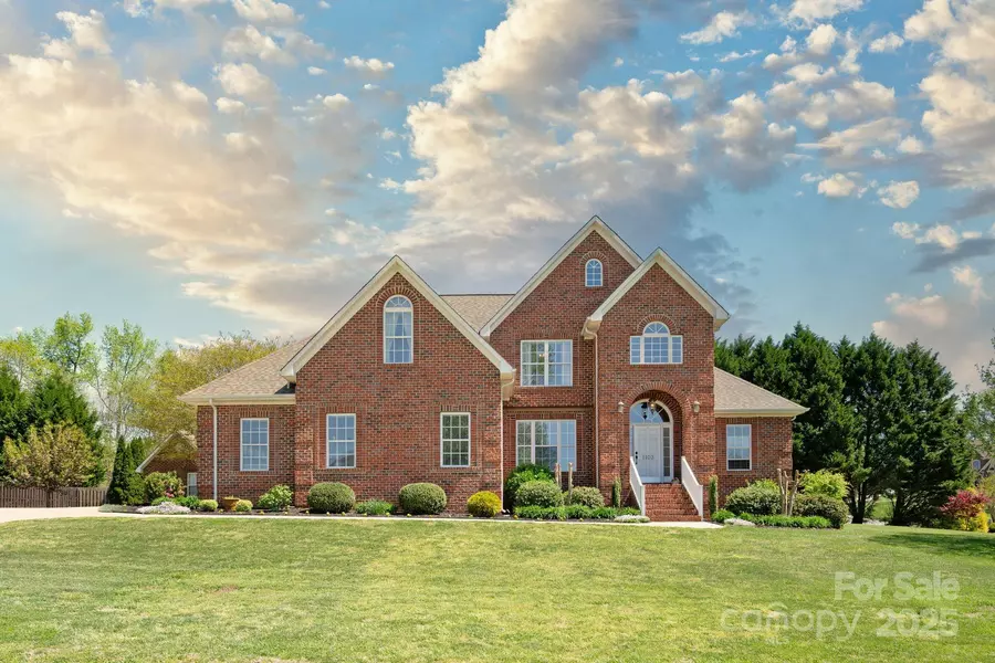 1103 Hillcrest Ridge DR, Salisbury, NC 28146