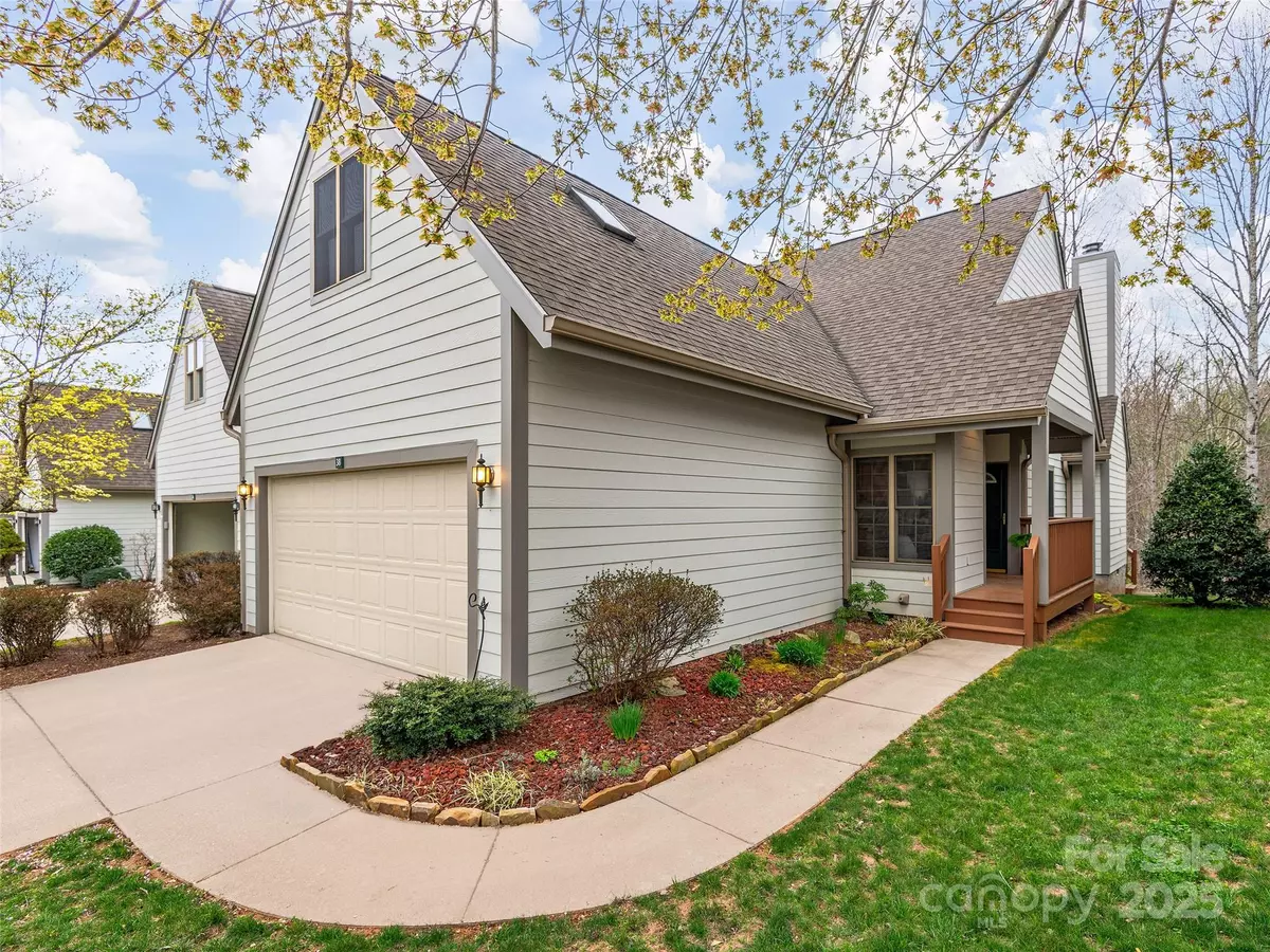 Asheville, NC 28805,38 Pinnacle Point DR