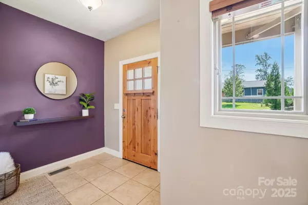 Arden, NC 28704,147 Cedar LN
