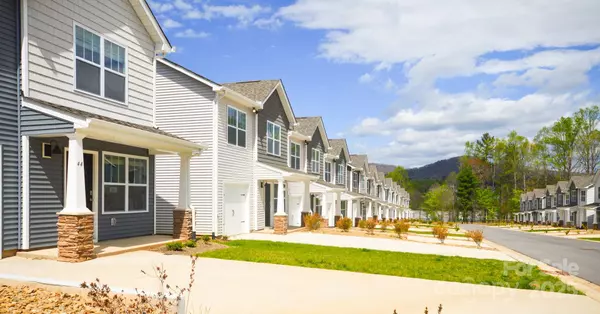 Asheville, NC 28806,52 Cain Hollow WAY