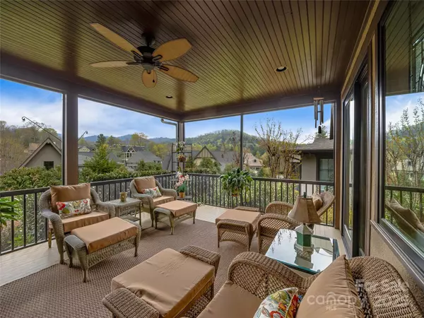 Asheville, NC 28804,38 Chantilly DR