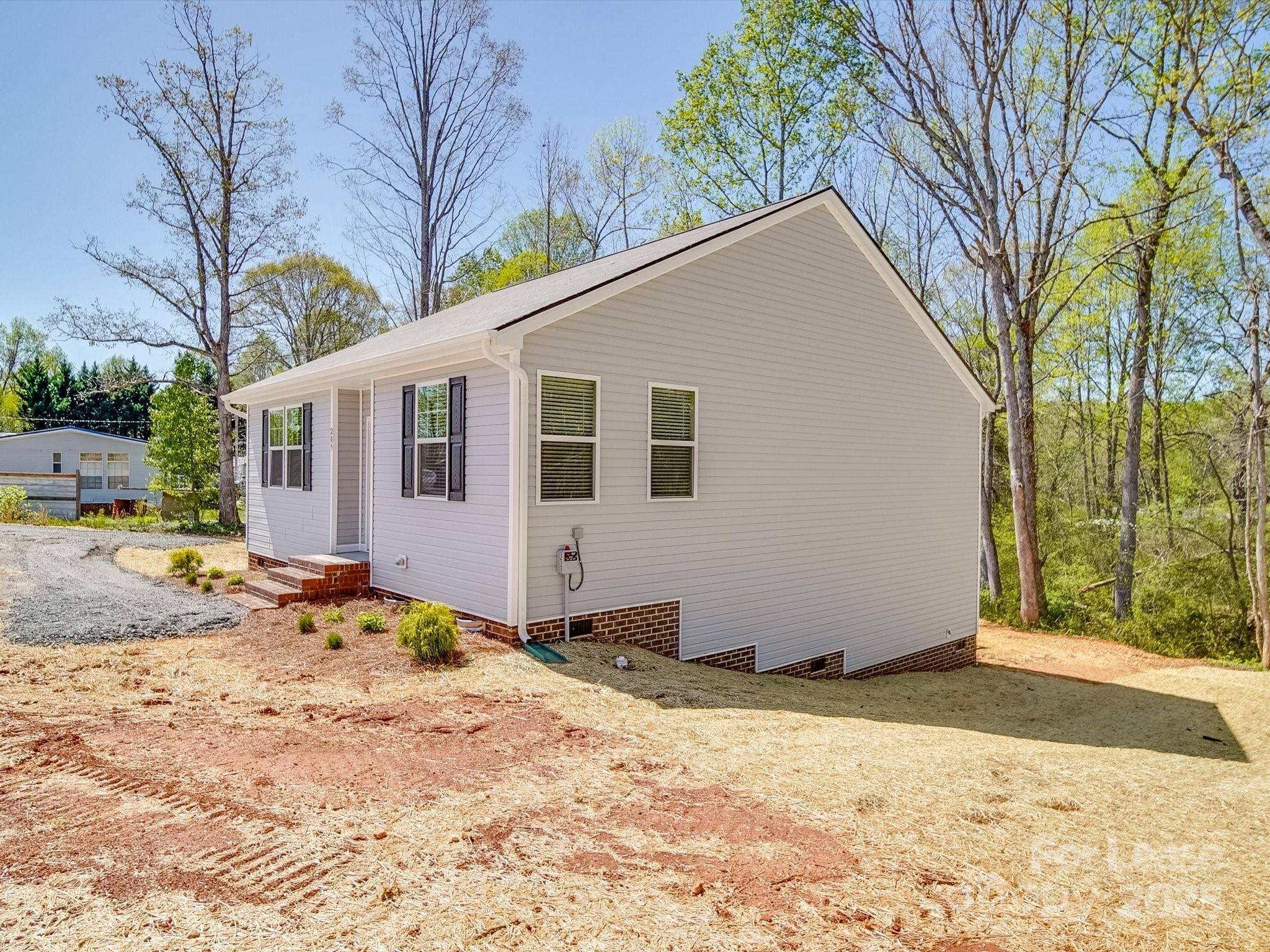 Statesville, NC 28625,205 Titanium DR
