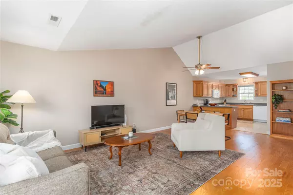 Black Mountain, NC 28711,104 Kerlee ST #A