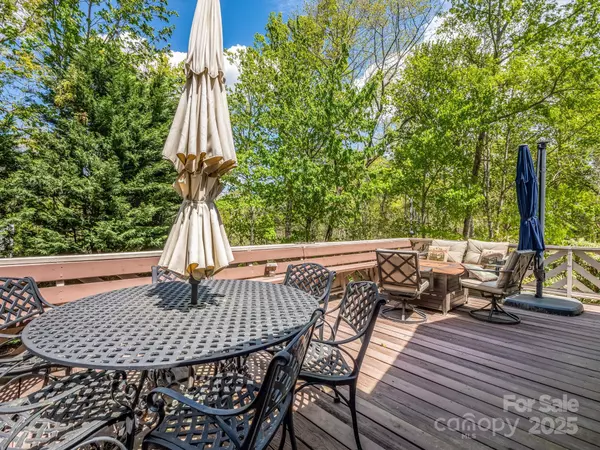 Lake Lure, NC 28746,165 Fern LOOP