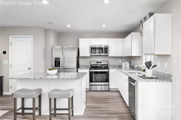 Hickory, NC 28601,1521 39TH Avenue LOOP NE #3