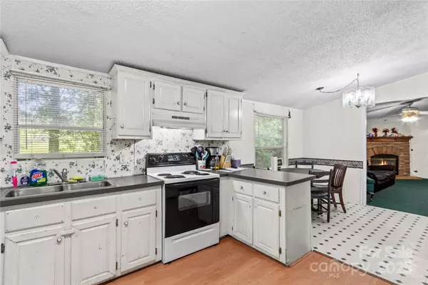 Mocksville, NC 27028,160 Ranch WAY