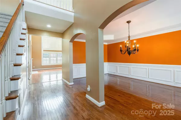 Charlotte, NC 28213,4333 Sawmill Trace DR