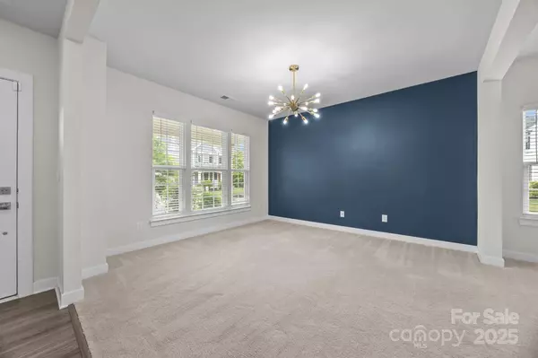 Huntersville, NC 28078,12710 ES Draper DR
