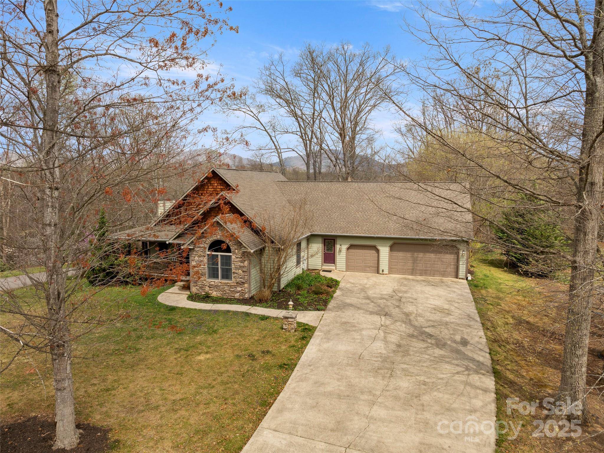 Candler, NC 28715,303 E Forest PL