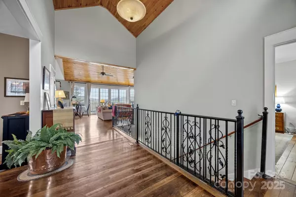 Spruce Pine, NC 28777,92 Branch RD