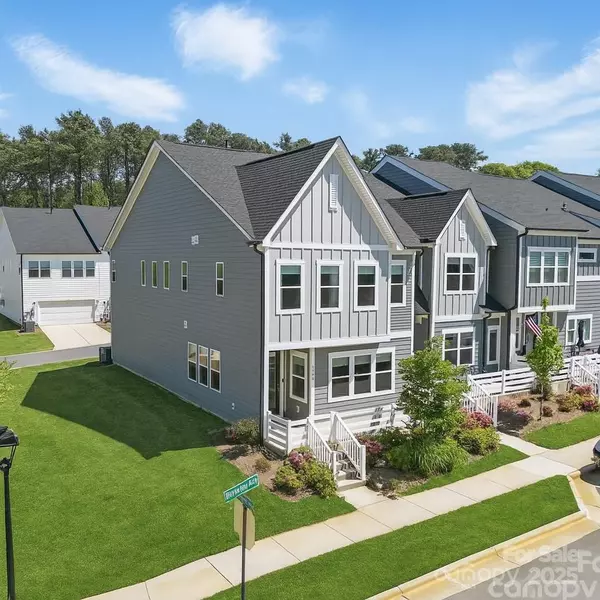 134 Berkeley AVE, Mooresville, NC 28117