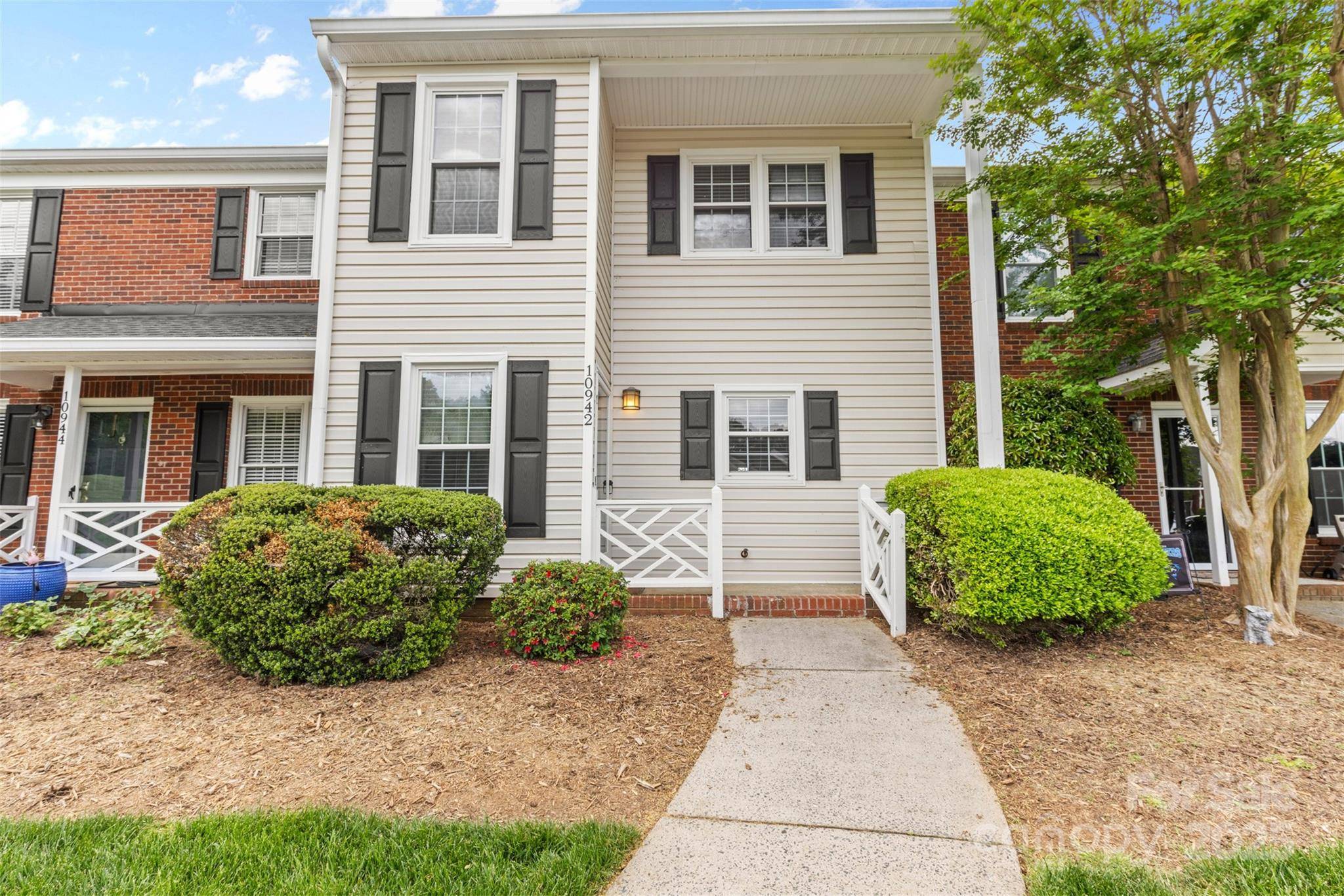 10942 Winterbourne CT, Charlotte, NC 28277