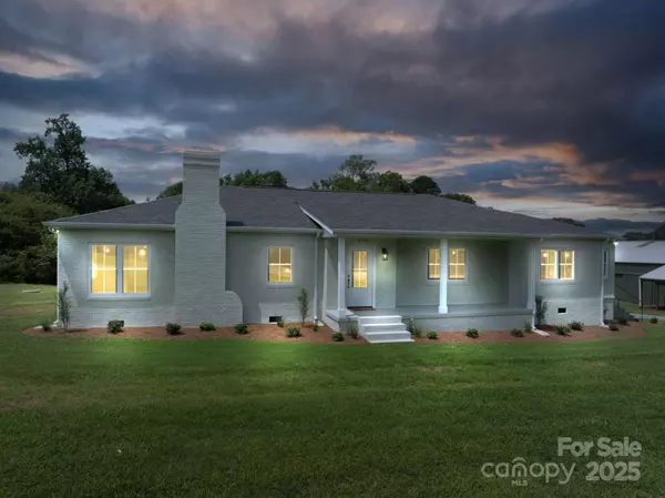 Vale, NC 28168,4979 Plateau RD