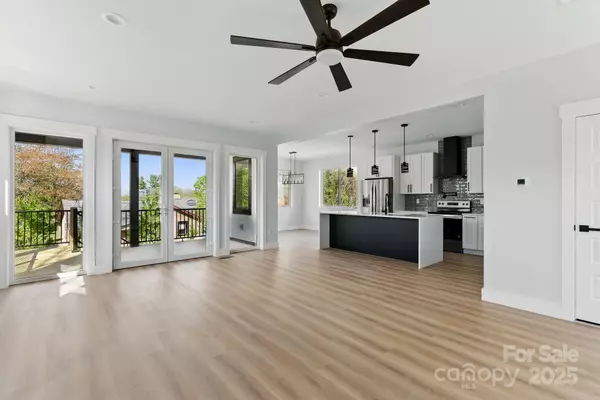 Asheville, NC 28803,35 Robin ST