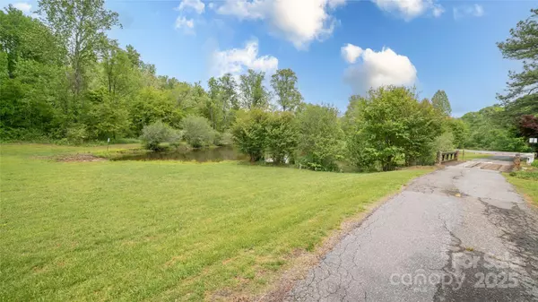 Connelly Springs, NC 28612,7926 Kinglet RD #6