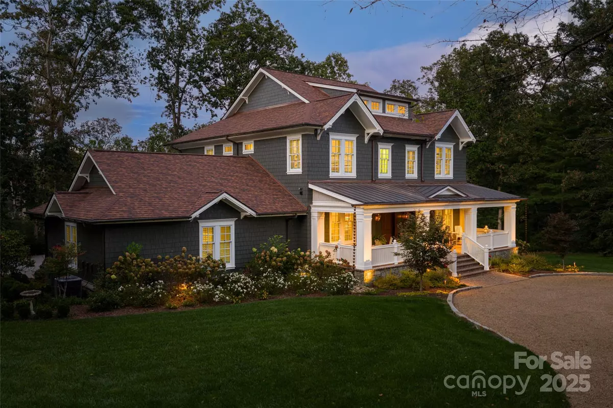 Asheville, NC 28803,1 Cedar Chine DR