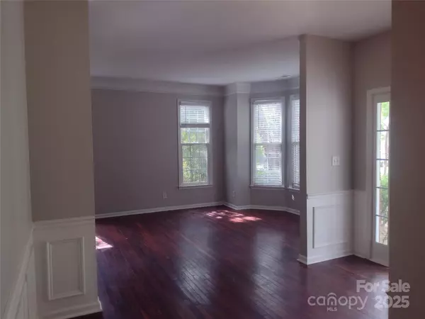 Charlotte, NC 28269,7731 Harrington Woods RD #17
