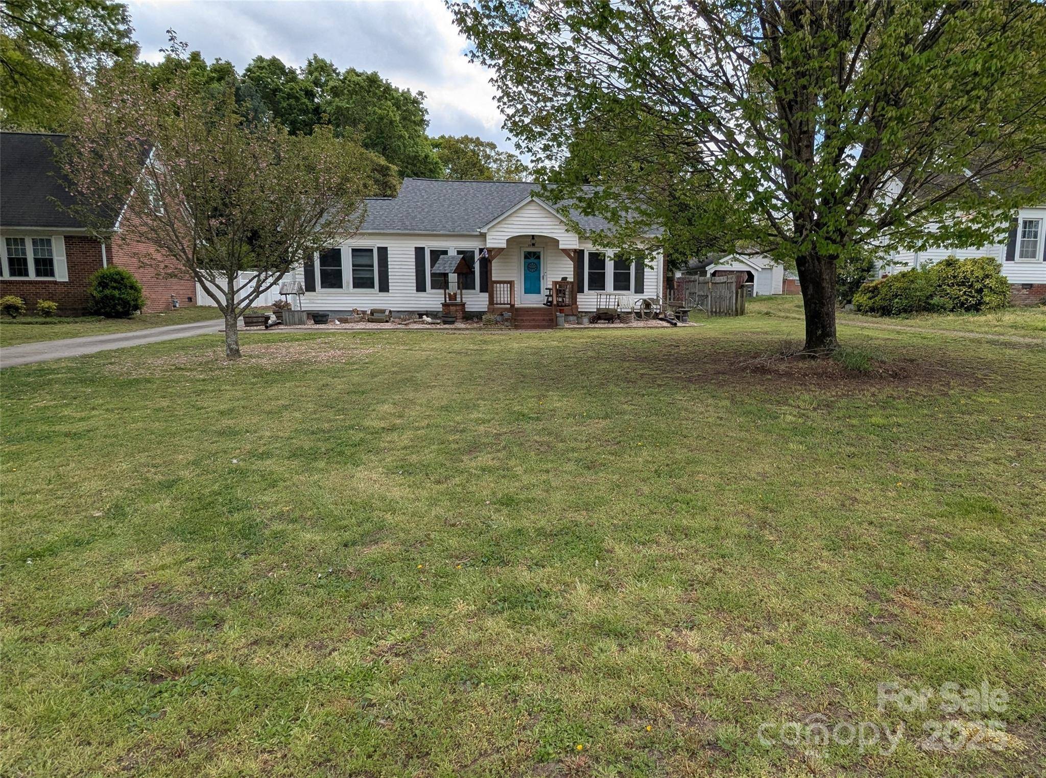 Kannapolis, NC 28083,1306 Brantley RD