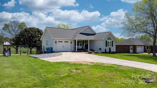 Conover, NC 28613,4808 Thoreau DR