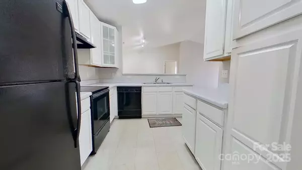 Charlotte, NC 28262,10526 Hill Point CT