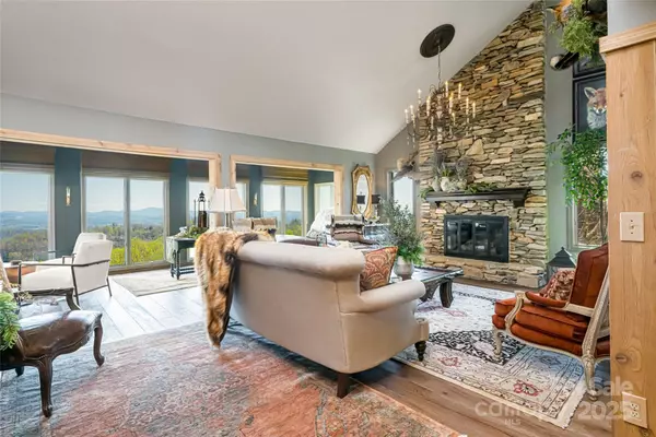 Hendersonville, NC 28739,704 Fleetwood PLZ
