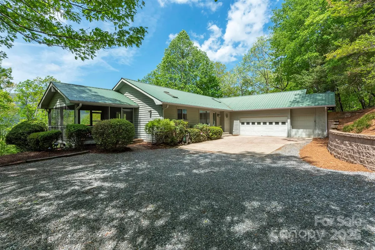 Lake Lure, NC 28746,138 Estates RD