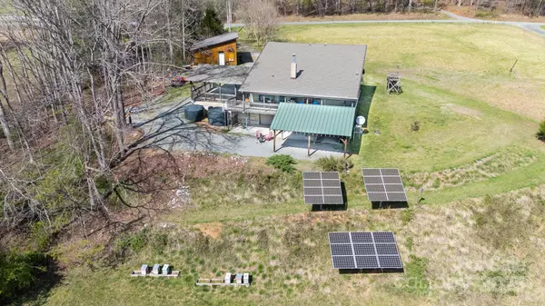 Nebo, NC 28761,525 Patton Valley DR