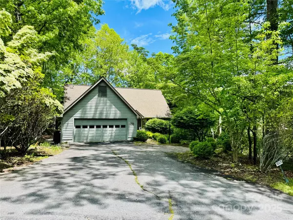 Brevard, NC 28712,1005 Utsonati LN