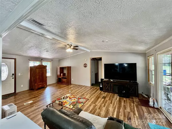 Catawba, NC 28609,6401 Alley RD