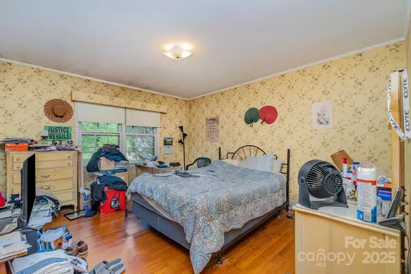 Huntersville, NC 28078,102 Forest CT